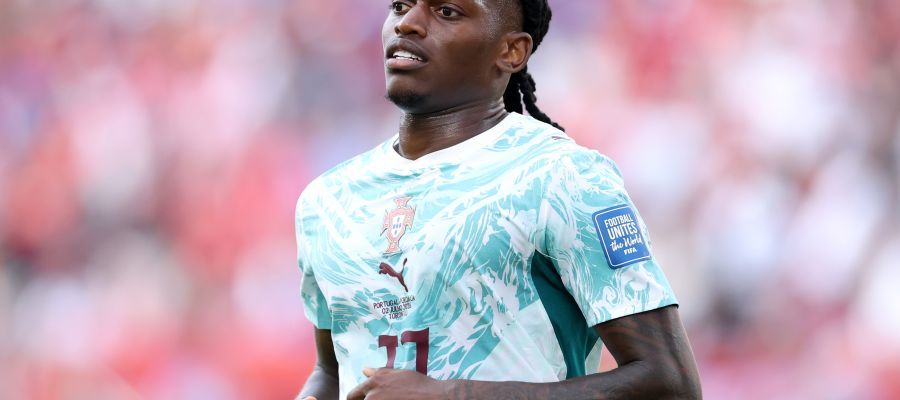 Milan are collaborating with Jorge Mendes to sell Rafael Leao, and both have a good rapport with Aston Villa, and Juventus also inquired.