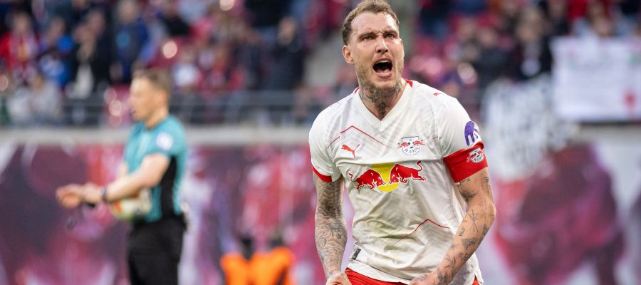Juventus can turn their attention to less urgent matters, and they’d like to onboard a new left-back who could compete with Andrea Cambiaso.