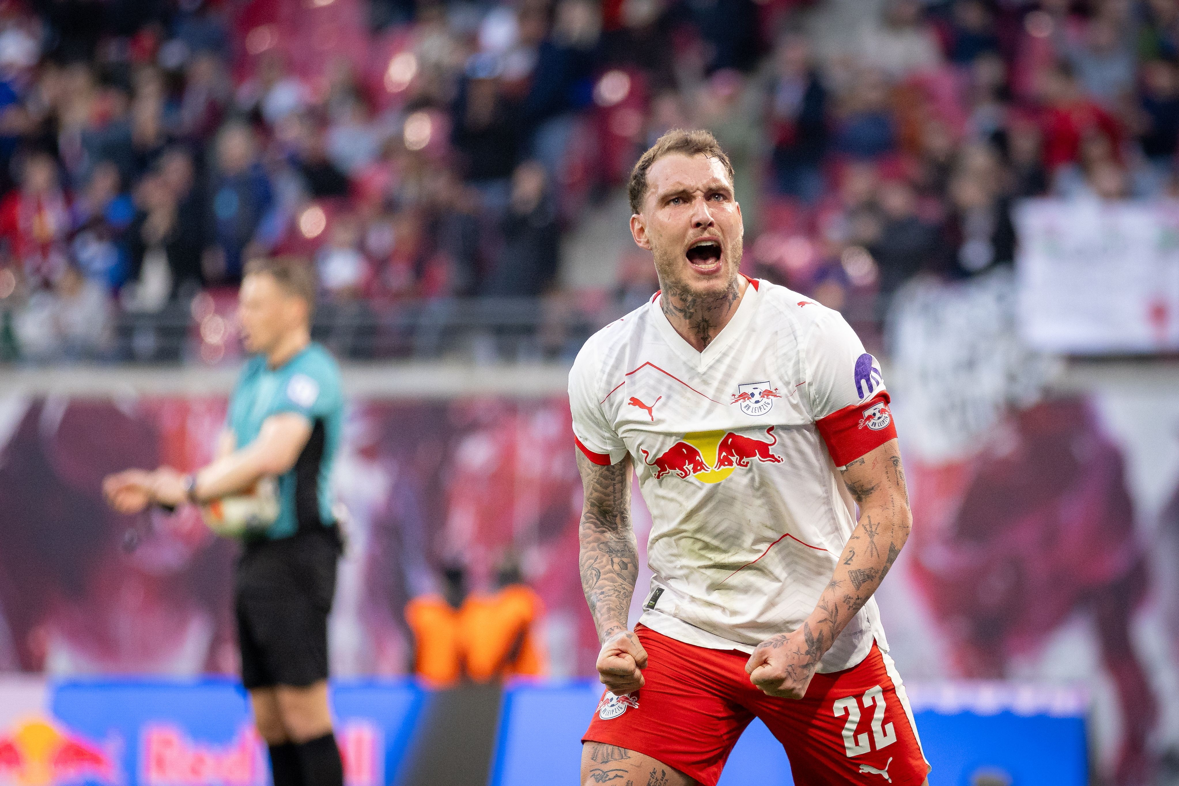 Juventus can turn their attention to less urgent matters, and they’d like to onboard a new left-back who could compete with Andrea Cambiaso.