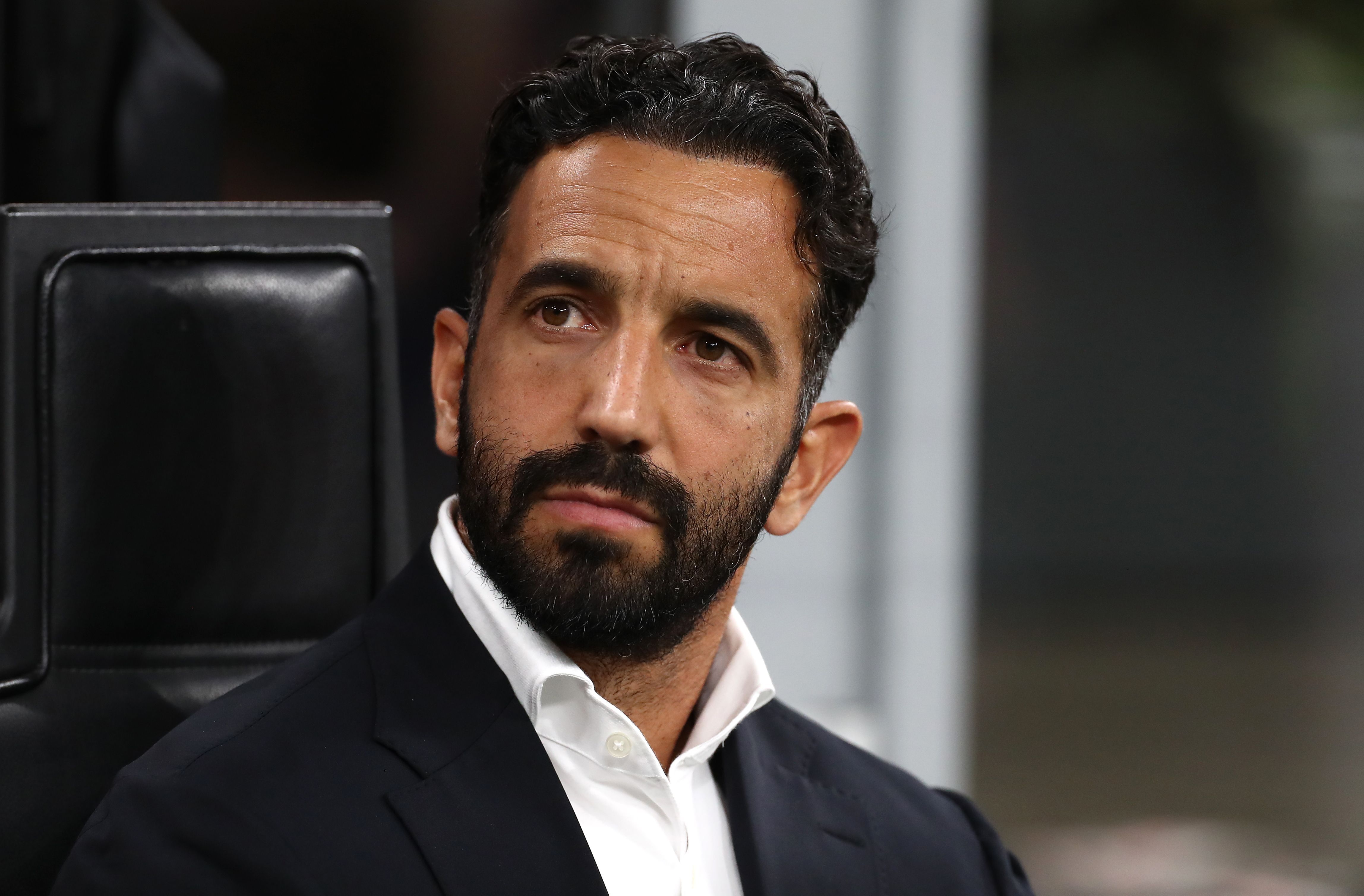 Amorim começa bem no Milan, apesar de dúvidas táticas