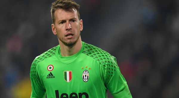 Norberto Neto was always in pole position to replace the injured Kamil Grabara, and he's expected to fly in for the medicals soon.