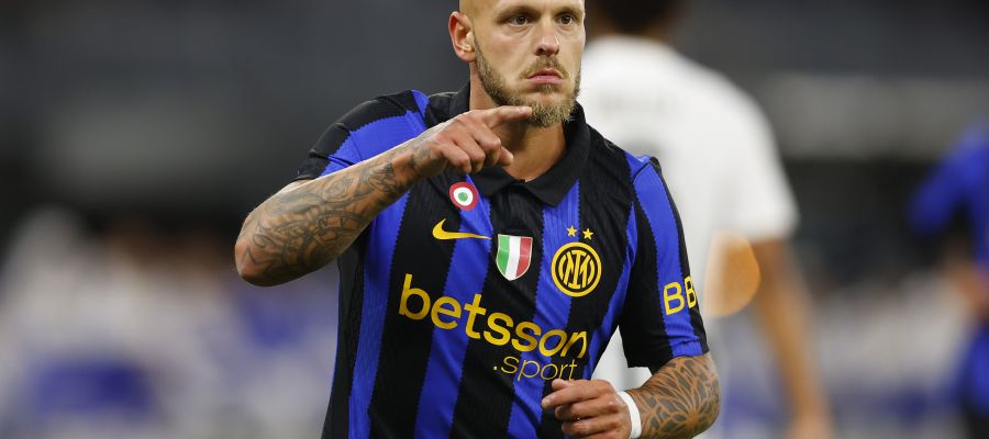 Federico Dimarco has more than hinted at his desire to get a new contract in recent remarks, and Inter opened the negotiations